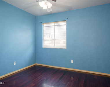 10805 Hitchcock Avenue - Photo Thumbnail 14