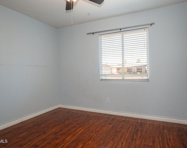 10805 Hitchcock Avenue - Photo Thumbnail 12