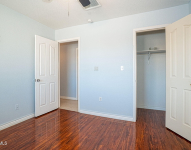 10805 Hitchcock Avenue - Photo Thumbnail 13