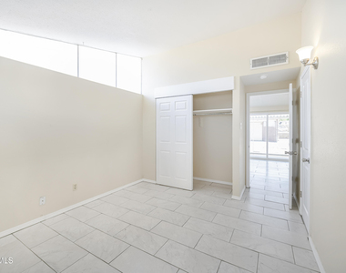 368 Chermont Court - Photo Thumbnail 9