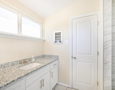 368 Chermont Court - Photo Thumbnail 15