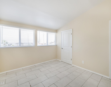 368 Chermont Court - Photo Thumbnail 12