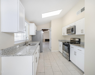 368 Chermont Court - Photo Thumbnail 6