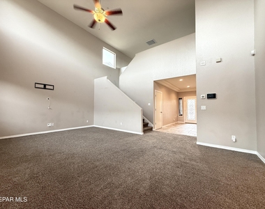 1028 Flyer Place - Photo Thumbnail 14