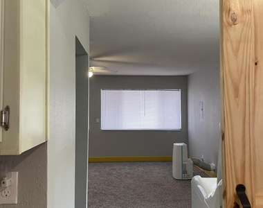 10604 Fieldrock Court - Photo Thumbnail 31