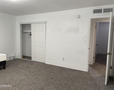 10604 Fieldrock Court - Photo Thumbnail 52