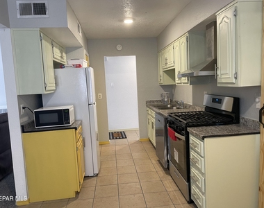 10604 Fieldrock Court - Photo Thumbnail 26