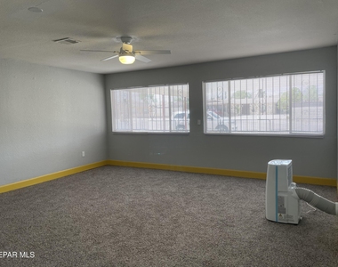 10604 Fieldrock Court - Photo Thumbnail 38