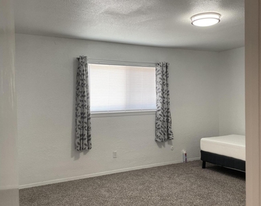 10604 Fieldrock Court - Photo Thumbnail 57