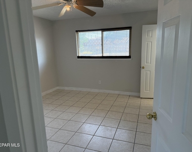 10429 Persephone Drive - Photo Thumbnail 14