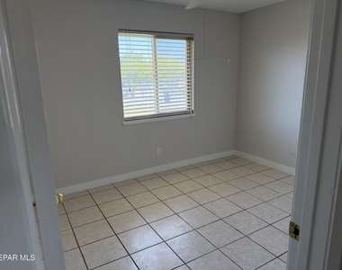 10429 Persephone Drive - Photo Thumbnail 12