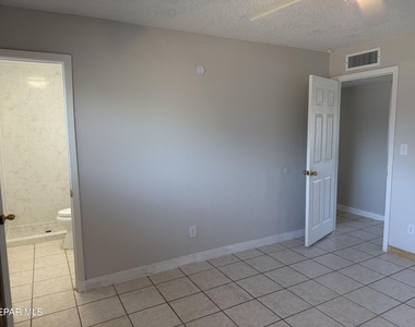 10429 Persephone Drive - Photo Thumbnail 16