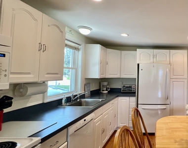 12 Elm Avenue - Photo Thumbnail 6