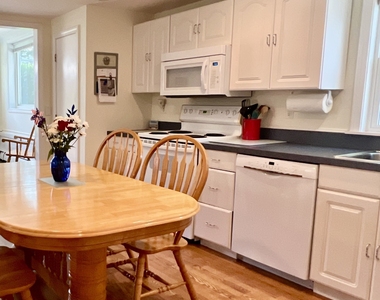 12 Elm Avenue - Photo Thumbnail 8