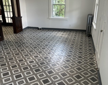 389 Main Street - Photo Thumbnail 9