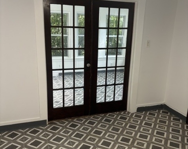 389 Main Street - Photo Thumbnail 6