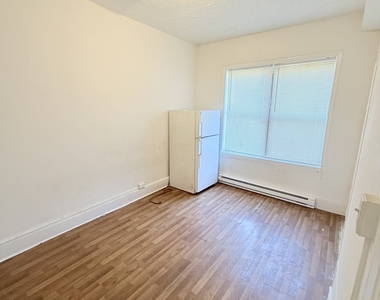 485 Howard Avenue - Photo Thumbnail 3