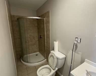 1012 Dixwell Avenue - Photo Thumbnail 5
