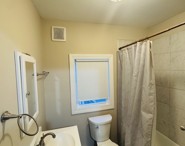 72 Main Street - Photo Thumbnail 7