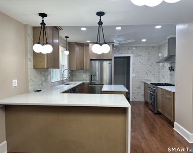 146 Sterling Street - Photo Thumbnail 7