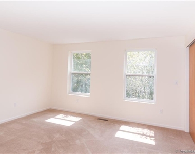 6 Larkspur Lane - Photo Thumbnail 8