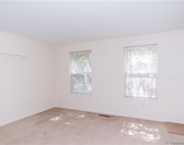 6 Larkspur Lane - Photo Thumbnail 1