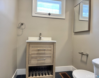 251 Edwards Street - Photo Thumbnail 6