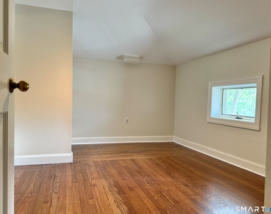 251 Edwards Street - Photo Thumbnail 10