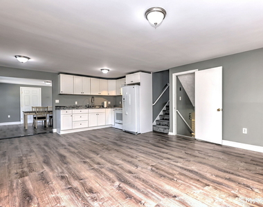 68 Pond Hill Road - Photo Thumbnail 5