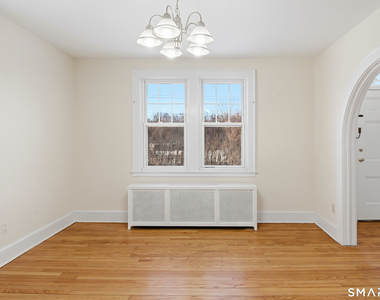 815 East Main Street - Photo Thumbnail 12
