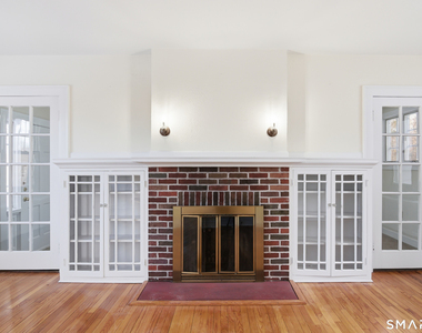 815 East Main Street - Photo Thumbnail 5