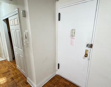 102-25 67th Drive - Photo Thumbnail 5