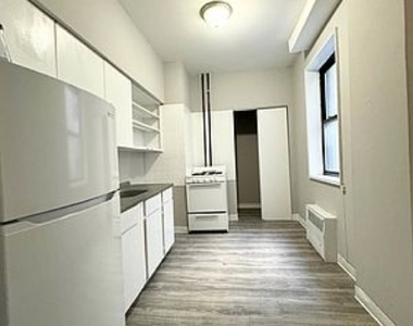 330 East 100 Street New York  - Photo Thumbnail 3