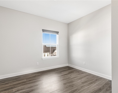 143 Moyer Hill Dr - Photo Thumbnail 15