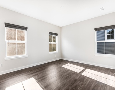143 Moyer Hill Dr - Photo Thumbnail 10