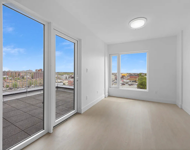 835 Maple Street - Photo Thumbnail 2