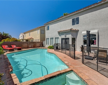 3910 Crooked Oak Street - Photo Thumbnail 25