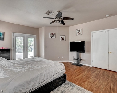 3910 Crooked Oak Street - Photo Thumbnail 16