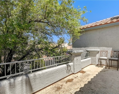 3910 Crooked Oak Street - Photo Thumbnail 17