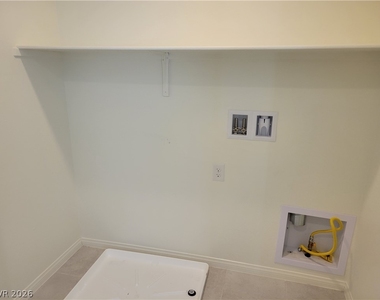 8056 Kings Guard Street - Photo Thumbnail 11