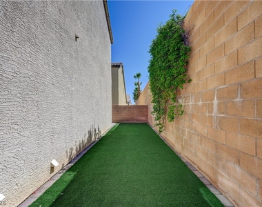 9929 Markhorn Court - Photo Thumbnail 46