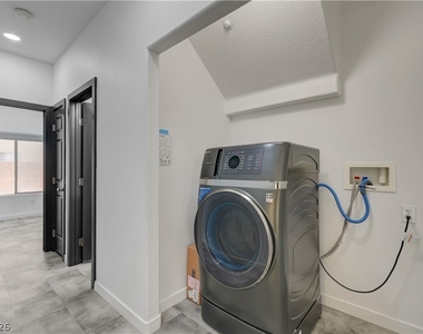 9929 Markhorn Court - Photo Thumbnail 10