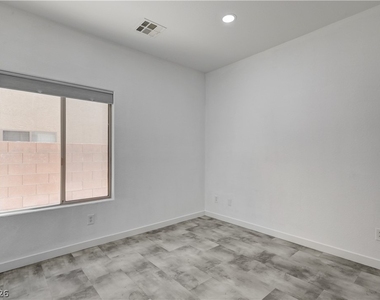 9929 Markhorn Court - Photo Thumbnail 25