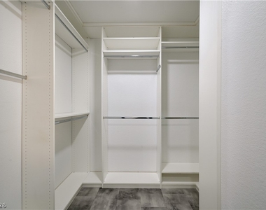 9929 Markhorn Court - Photo Thumbnail 40