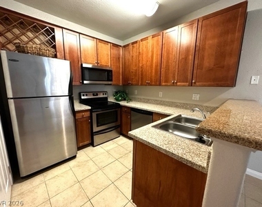 4400 Jones Boulevard - Photo Thumbnail 5
