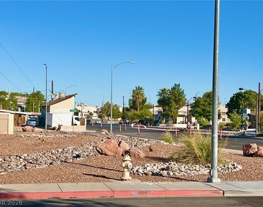 428 Beaumont Street - Photo Thumbnail 40