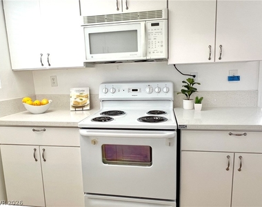 428 Beaumont Street - Photo Thumbnail 9