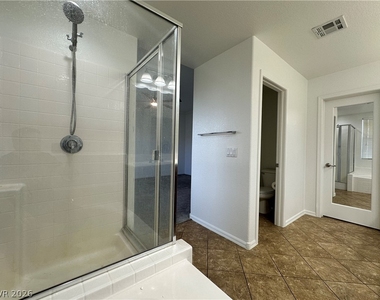 1571 Plaza Centre Drive - Photo Thumbnail 20