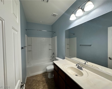 1571 Plaza Centre Drive - Photo Thumbnail 11