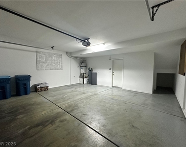 1571 Plaza Centre Drive - Photo Thumbnail 12